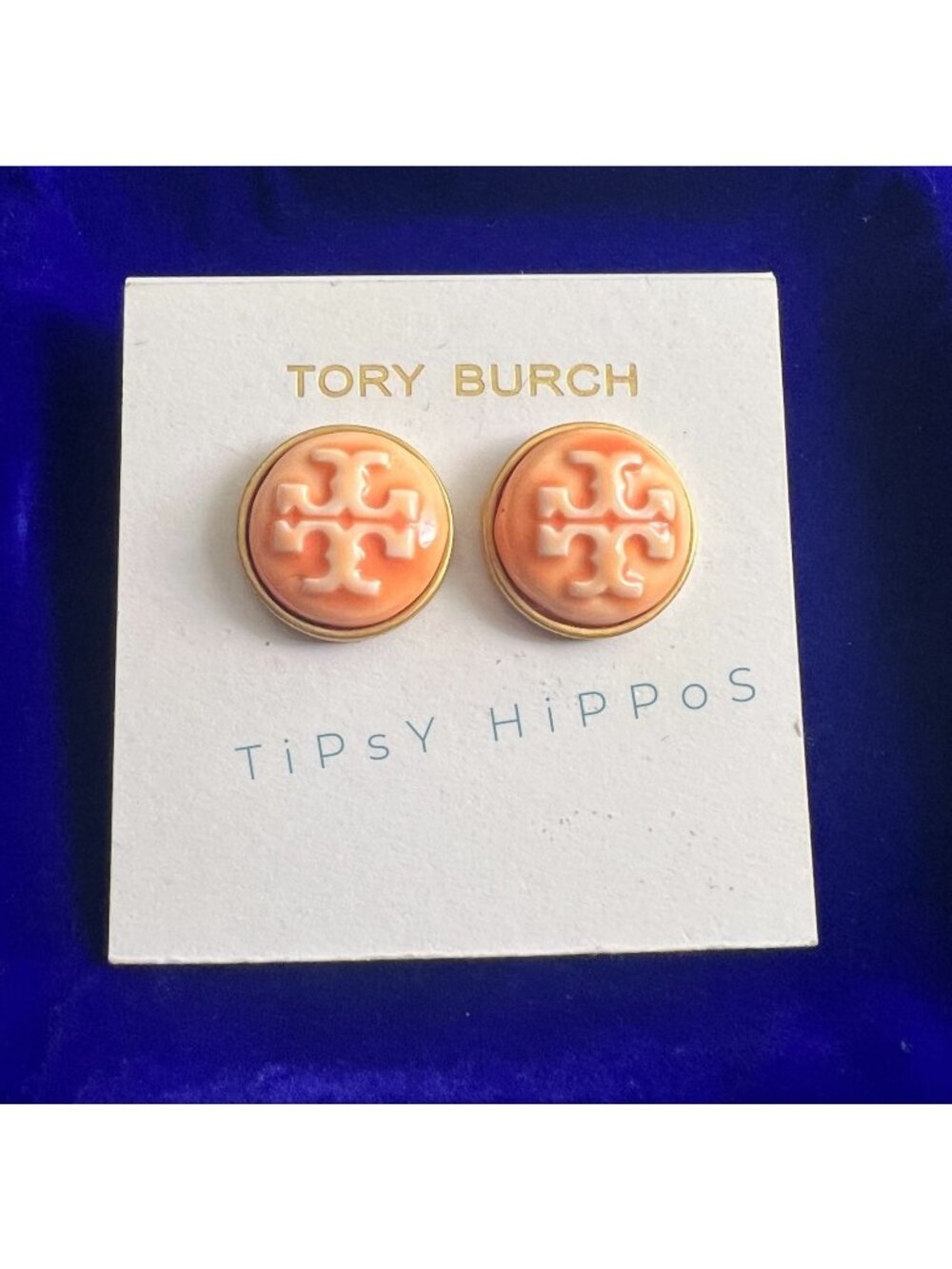 *** Adorable Tory Bruch Peachy Cameo Logo Stud Earrings